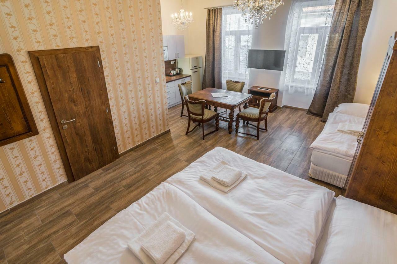 Retro Apartments Bosak Contactless Check-In Prešov Esterno foto